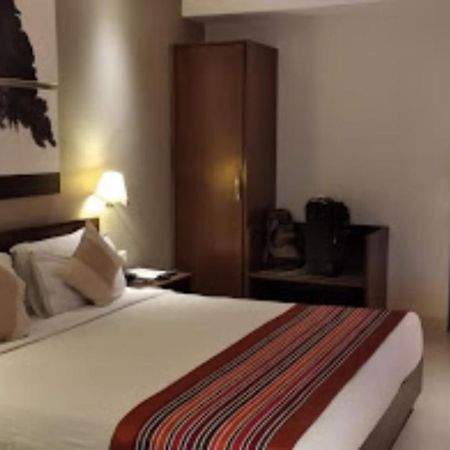 Orbit Hotel - Bagdogra Exteriör bild
