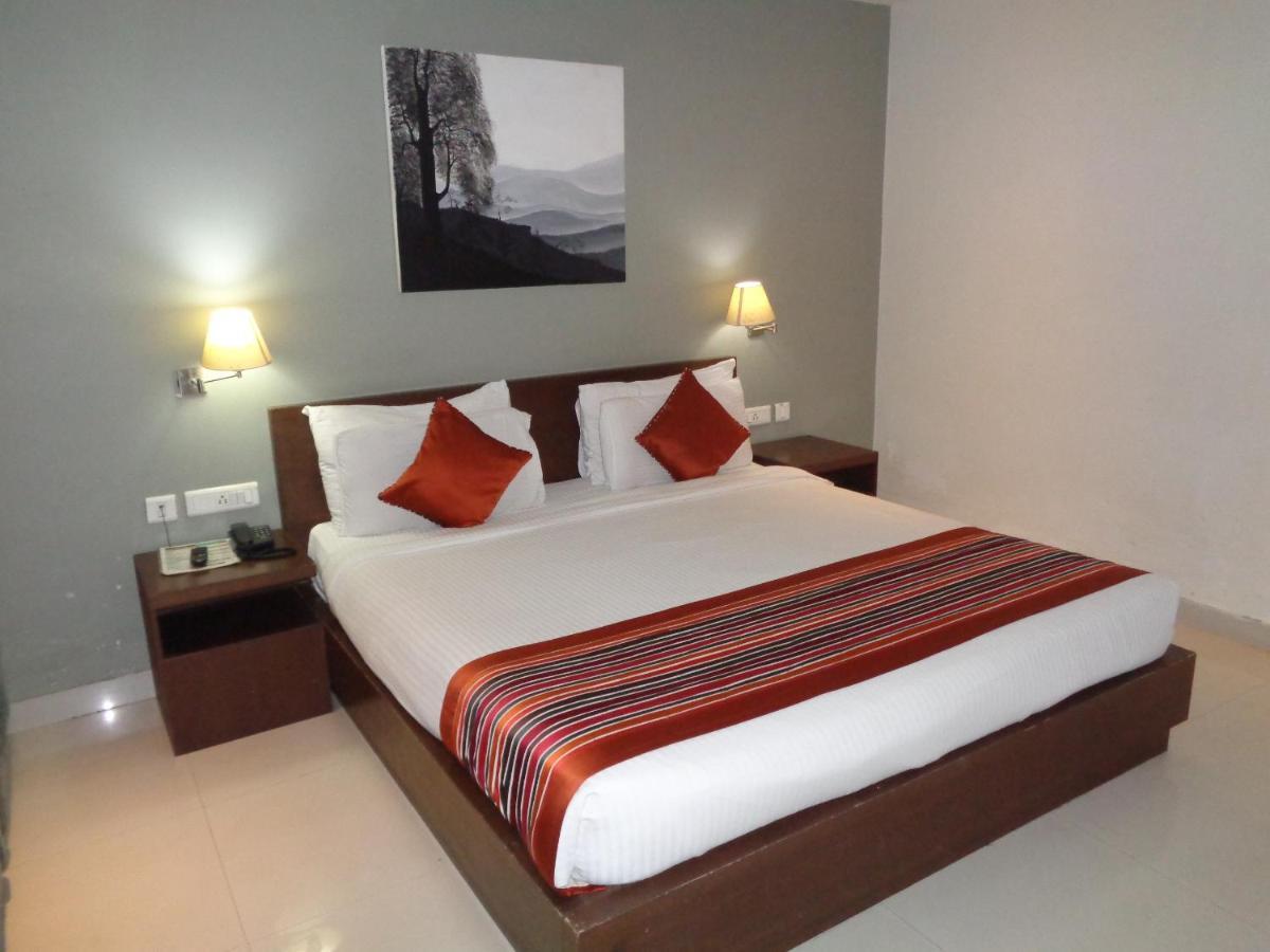 Orbit Hotel - Bagdogra Exteriör bild