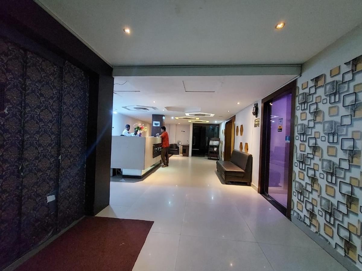 Orbit Hotel - Bagdogra Exteriör bild