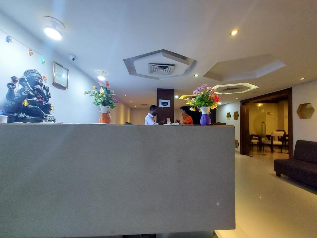 Orbit Hotel - Bagdogra Exteriör bild