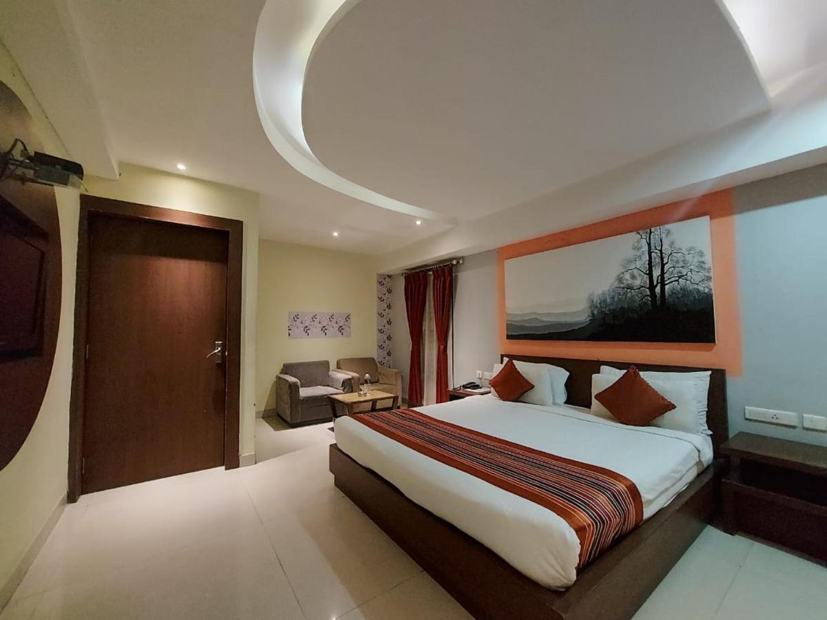 Orbit Hotel - Bagdogra Exteriör bild