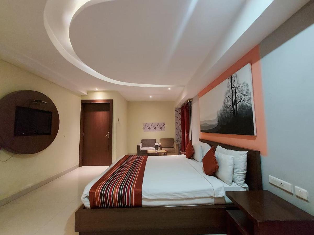 Orbit Hotel - Bagdogra Exteriör bild