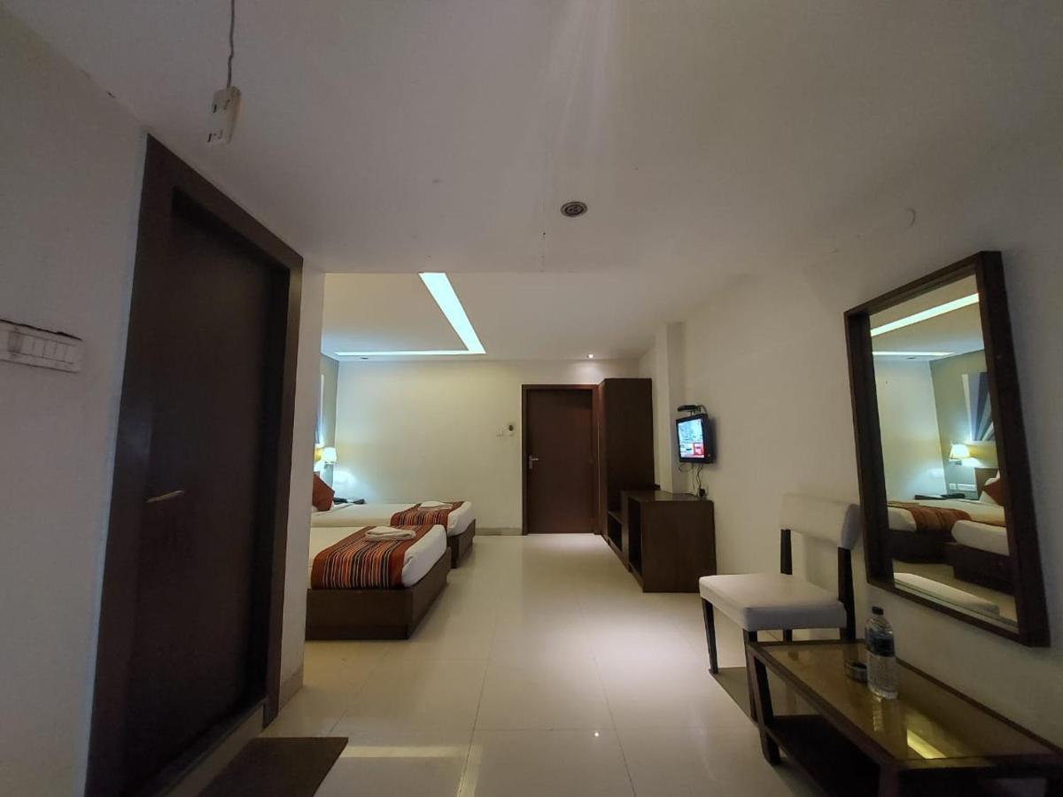 Orbit Hotel - Bagdogra Exteriör bild